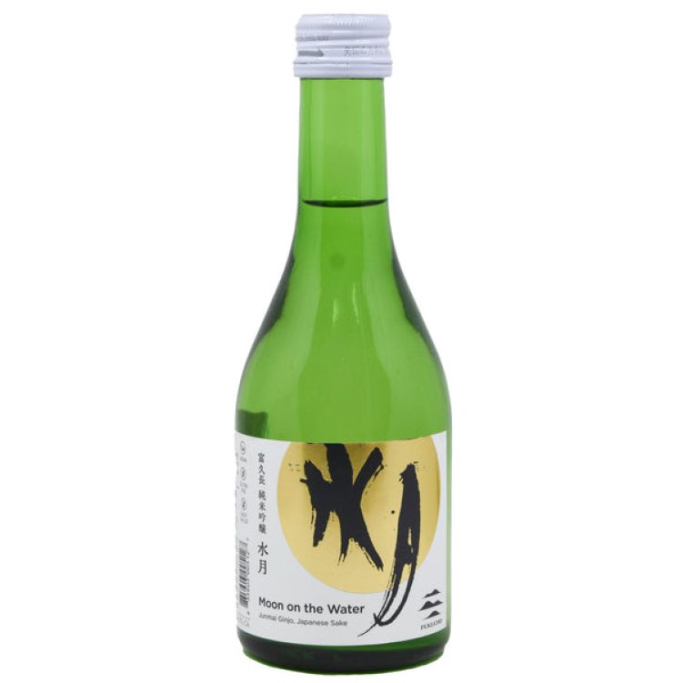 Moon on the Water Sake 300ml (Junmai Ginjo)